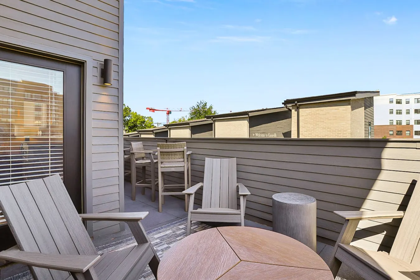 Chic Knoxville Townhouse w/ Rooftop Views 18