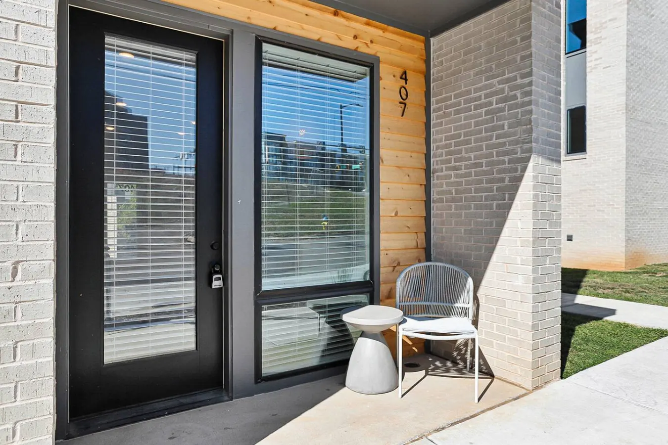 Chic Knoxville Townhouse w/ Rooftop Views 20