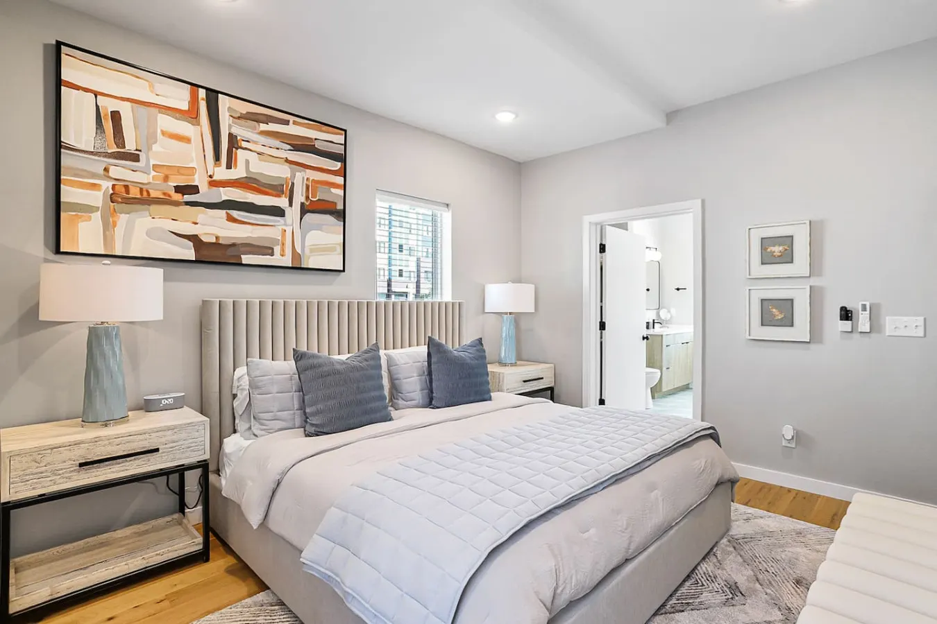 Chic Knoxville Townhouse w/ Rooftop Views — photo 3