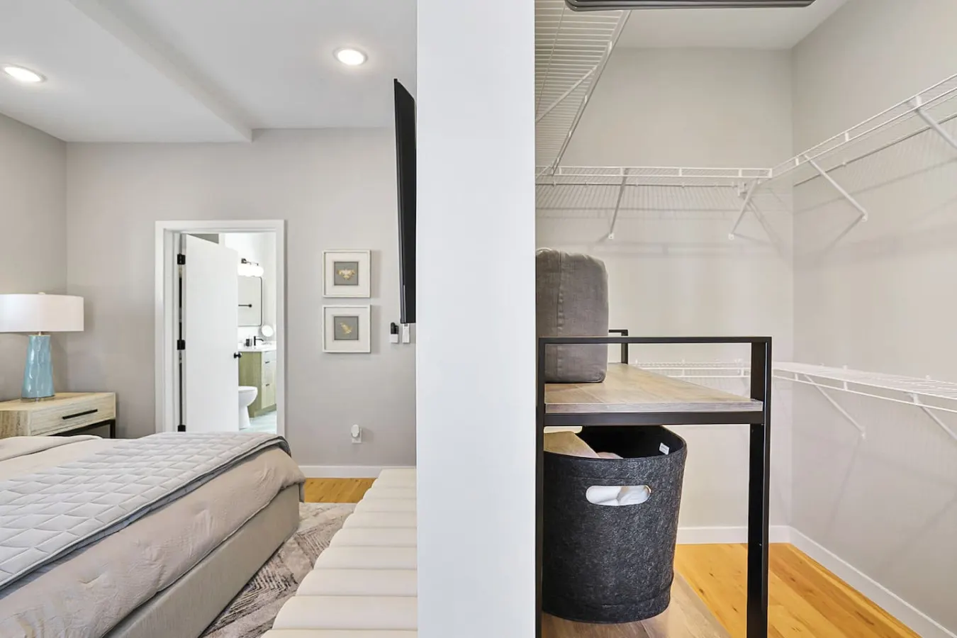 Chic Knoxville Townhouse w/ Rooftop Views 7