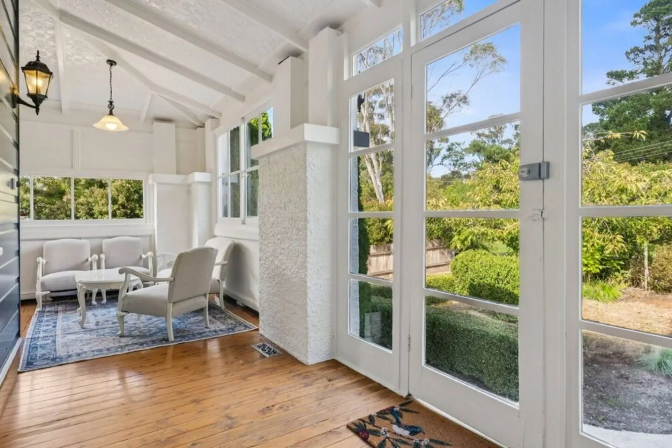 Mia - Romantic charming retreat in a quiet street 10