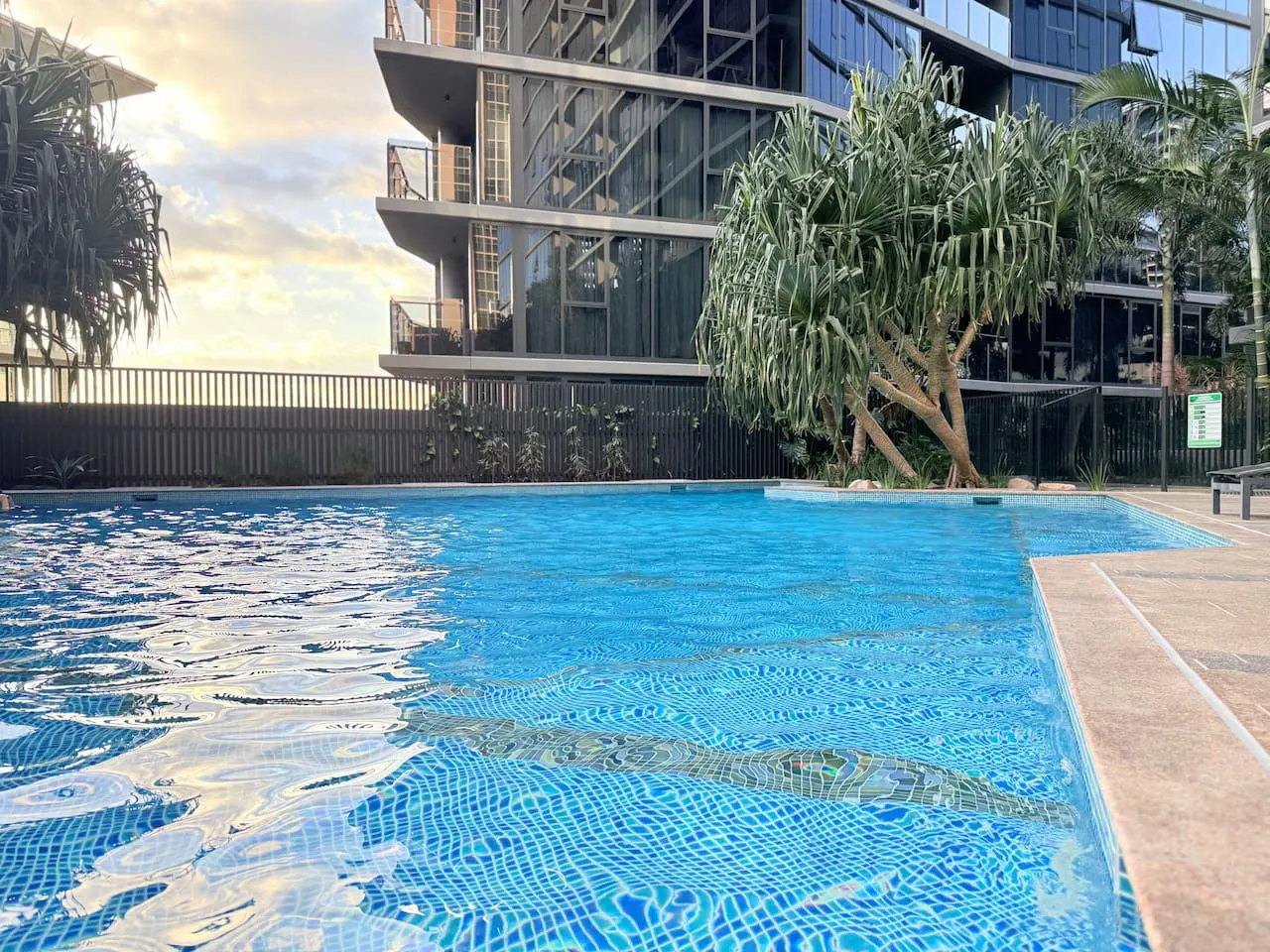 3-Bed City View Apt with Free Parking 11