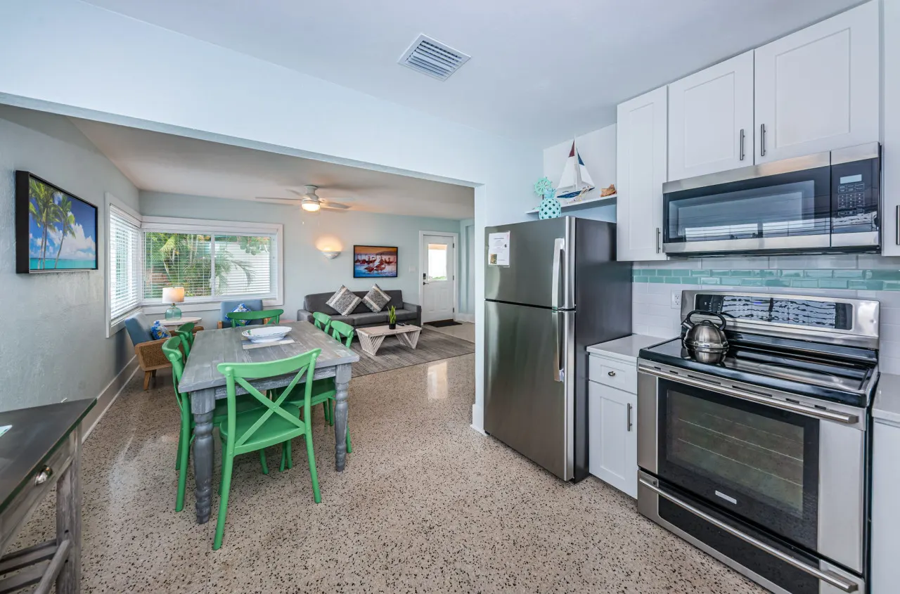 Spacious 2 Bedroom 6
