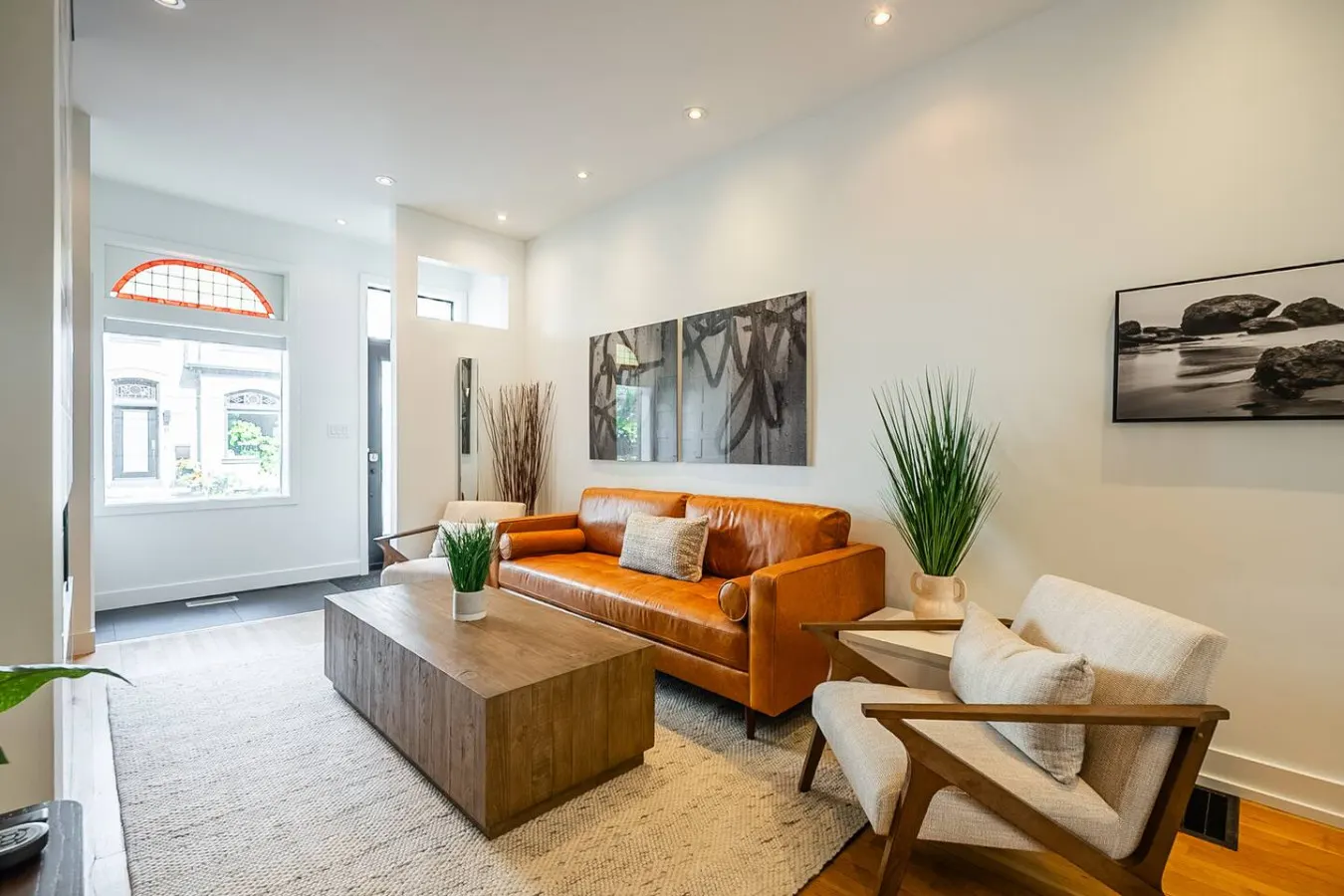 Summerhill 2BR Home Designer Style Sleeps 4 12