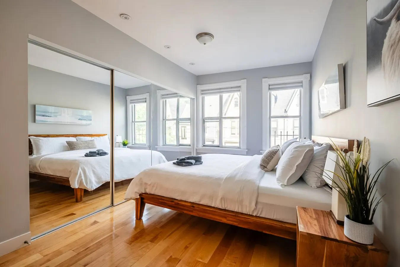 Summerhill 2BR Home Designer Style Sleeps 4 17