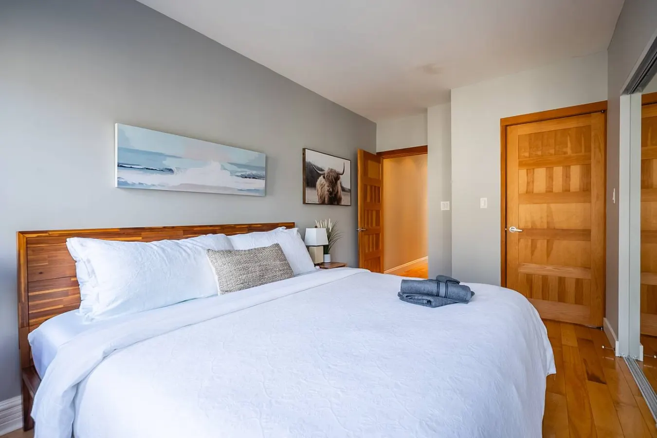 Summerhill 2BR Home Designer Style Sleeps 4 18