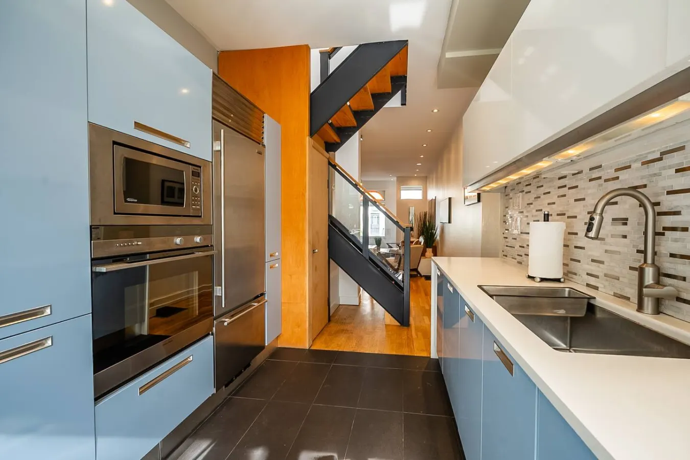Summerhill 2BR Home Designer Style Sleeps 4 5