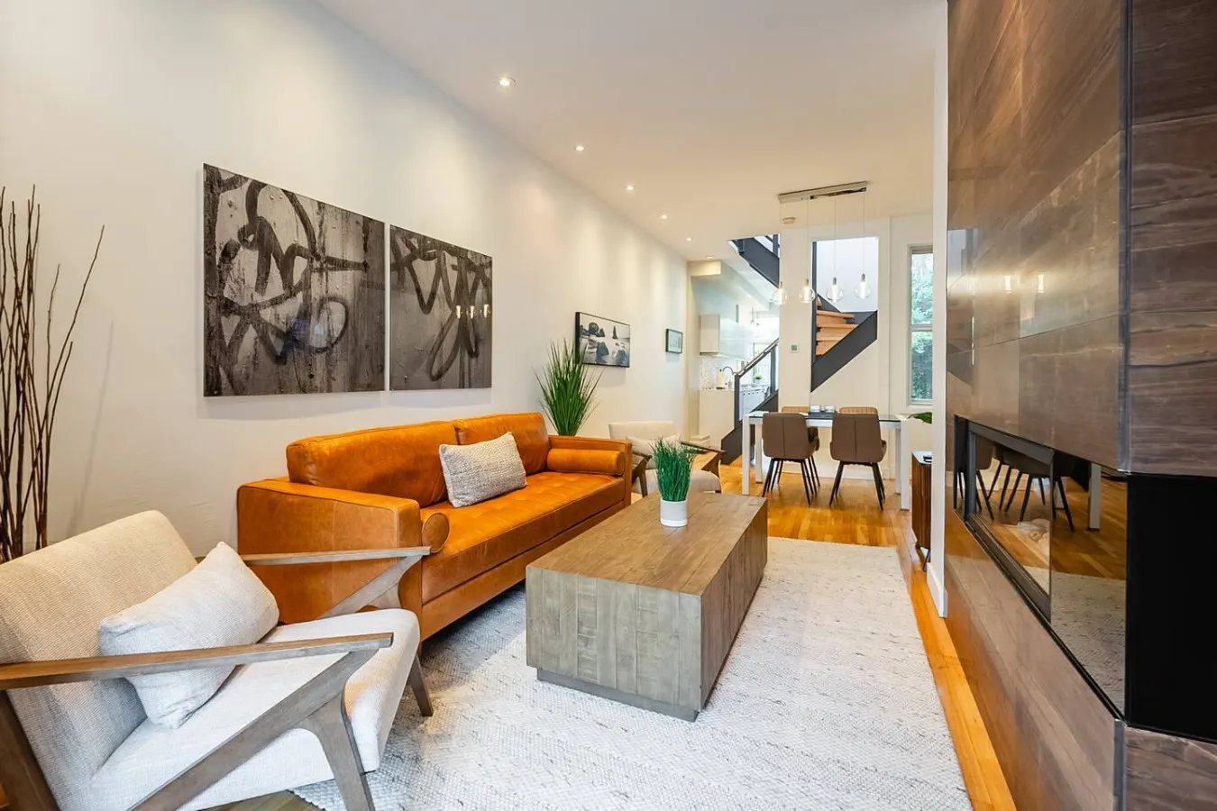 Summerhill 2BR Home Designer Style Sleeps 4 8