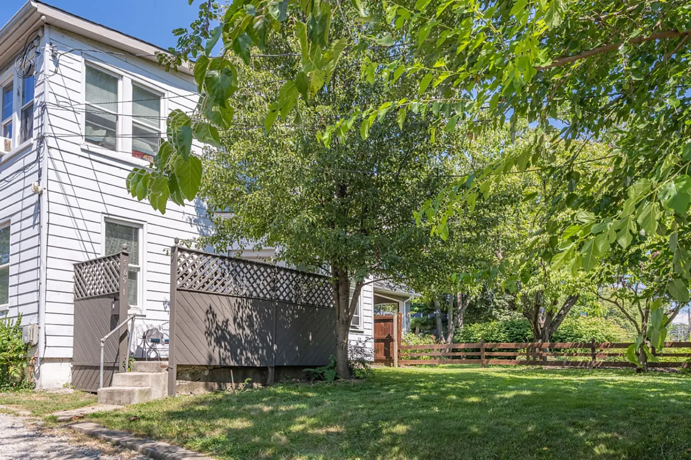 The Den - Cozy 1BR in Central Pleasant Ridge 15