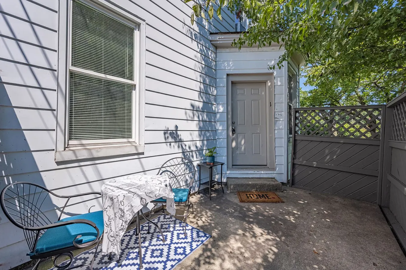 The Den - Cozy 1BR in Central Pleasant Ridge 16