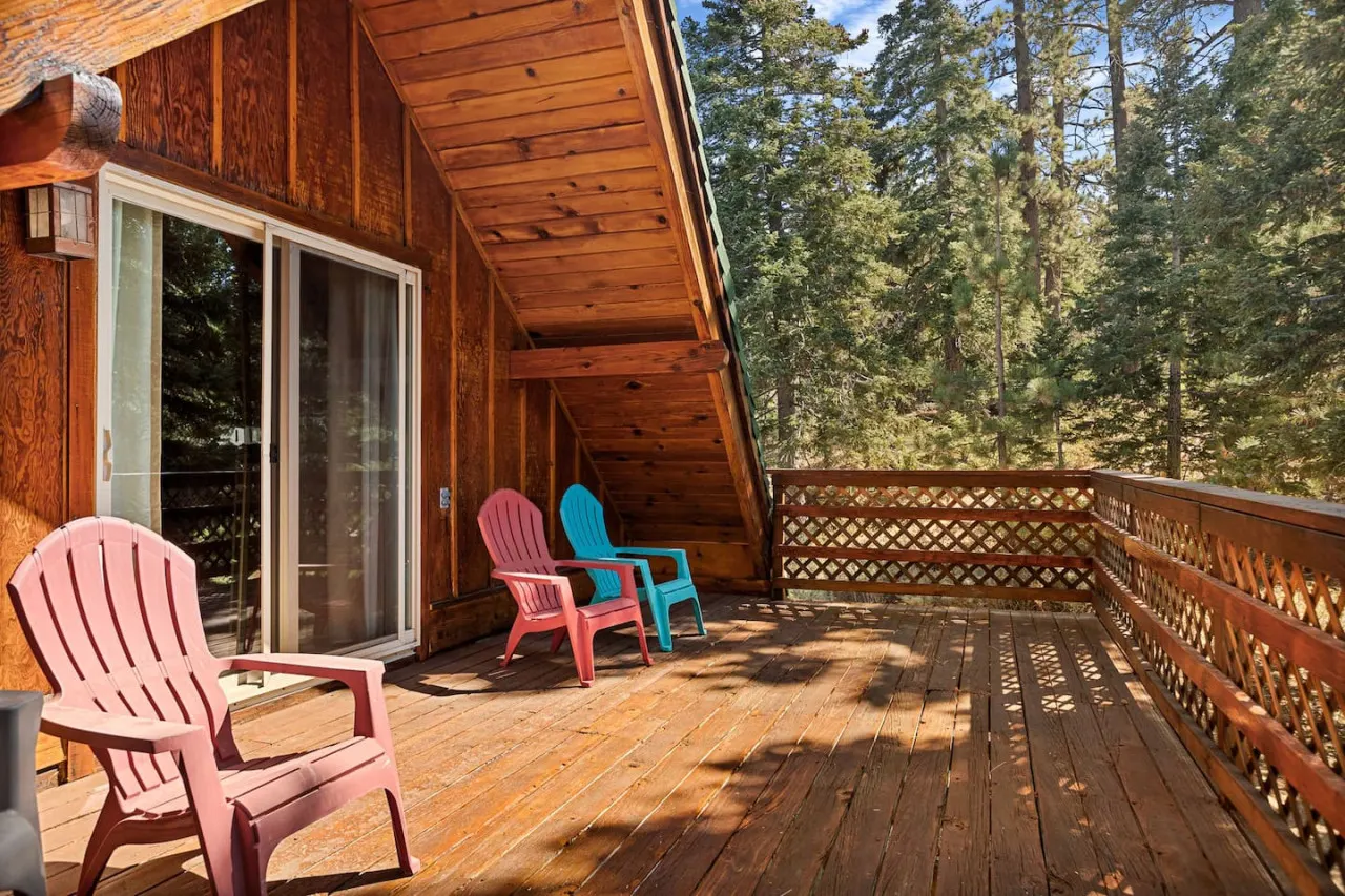 Hidden Pines - Hot Tub, BBQ & Pool Table 5