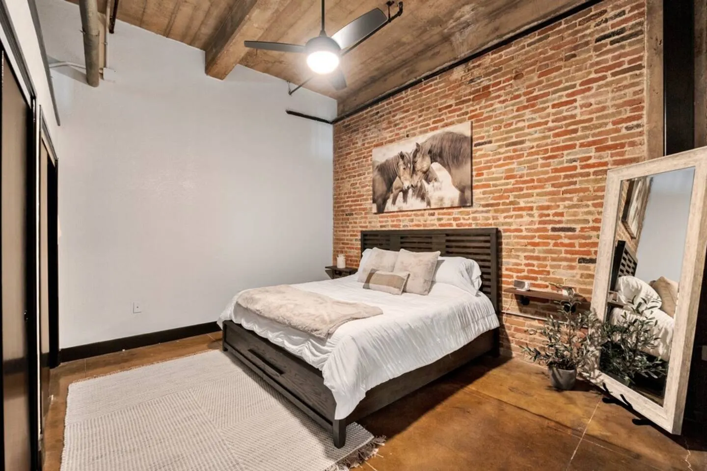 3 Bdr Luxury Loft-Heart of Silos/Baylor/Downtown 20
