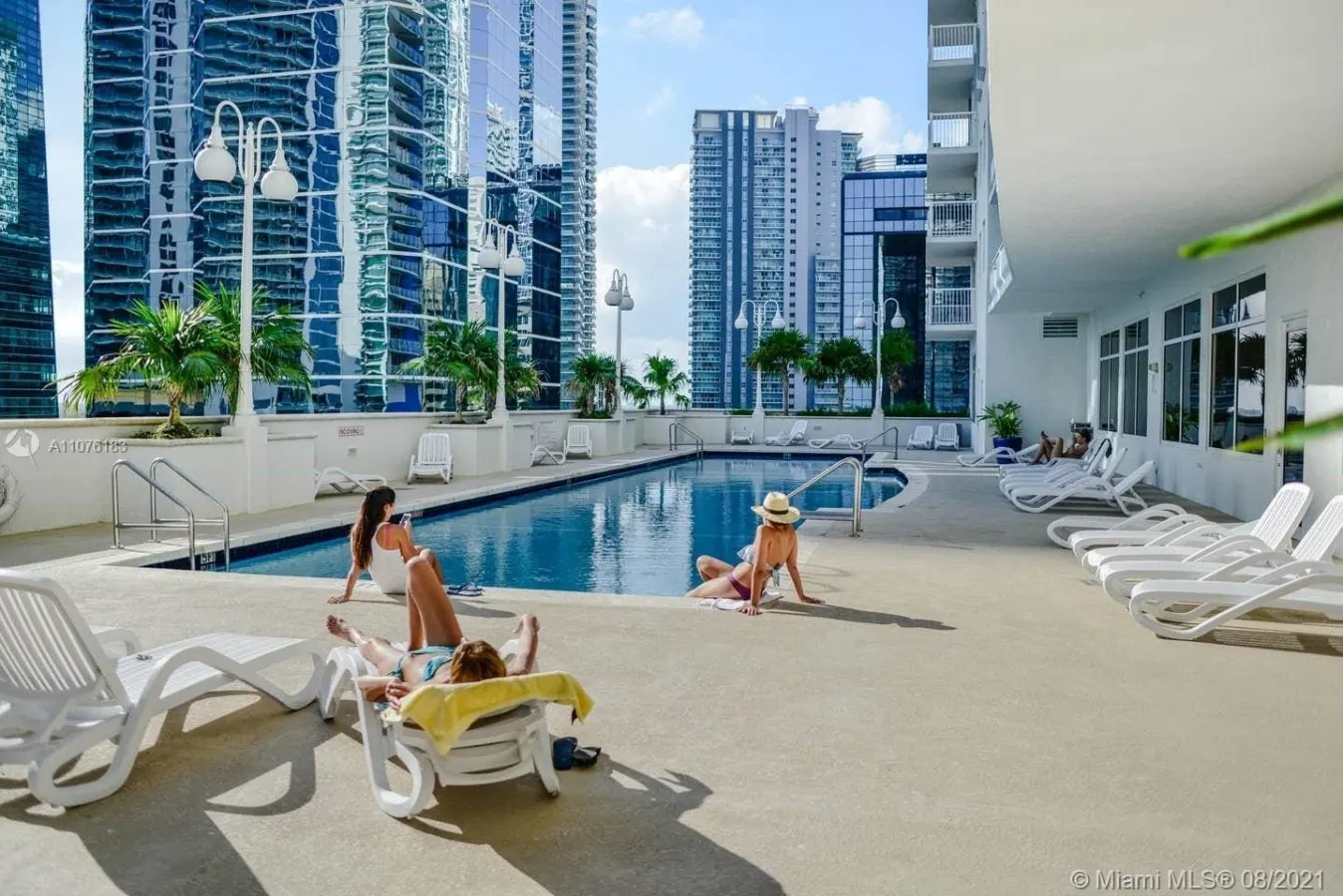 Luxury Ocean View Condo Prime Brickell Location 8