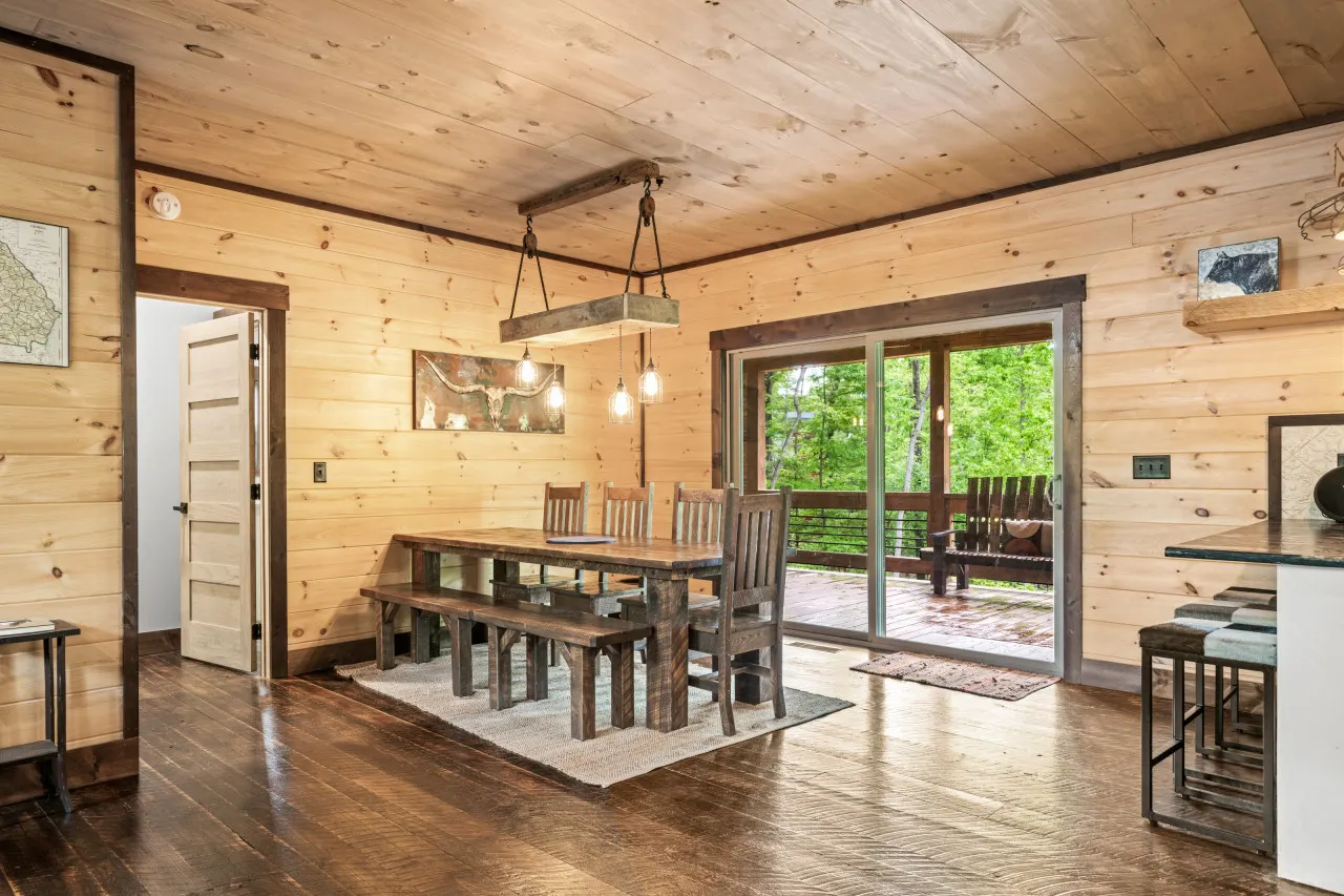 Home & Carriage House, River Access, 5 min from Downtown 18