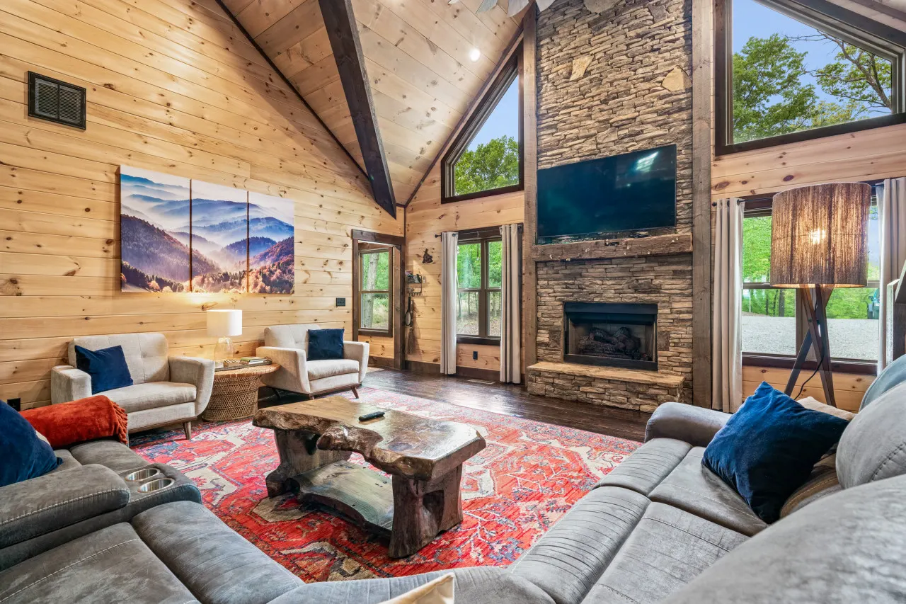 Home & Carriage House, River Access, 5 min from Downtown 19