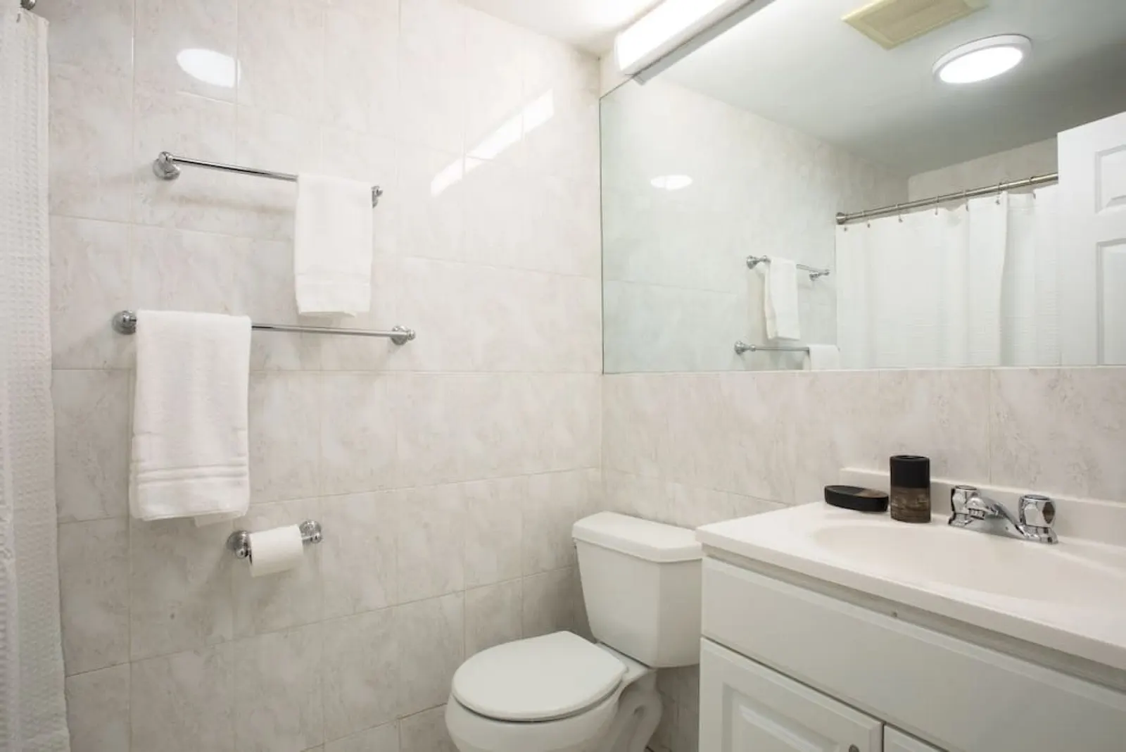 Cozy 1br Walk anywhere! Fast Wifi + Smart lock 5
