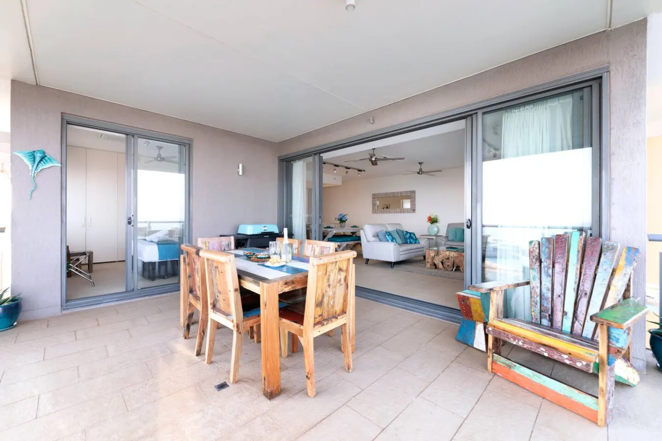 Zen Point Penthouse ~ private top-floor 3BR, panoramic ocean & harbour views, Darwin Waterfront 9