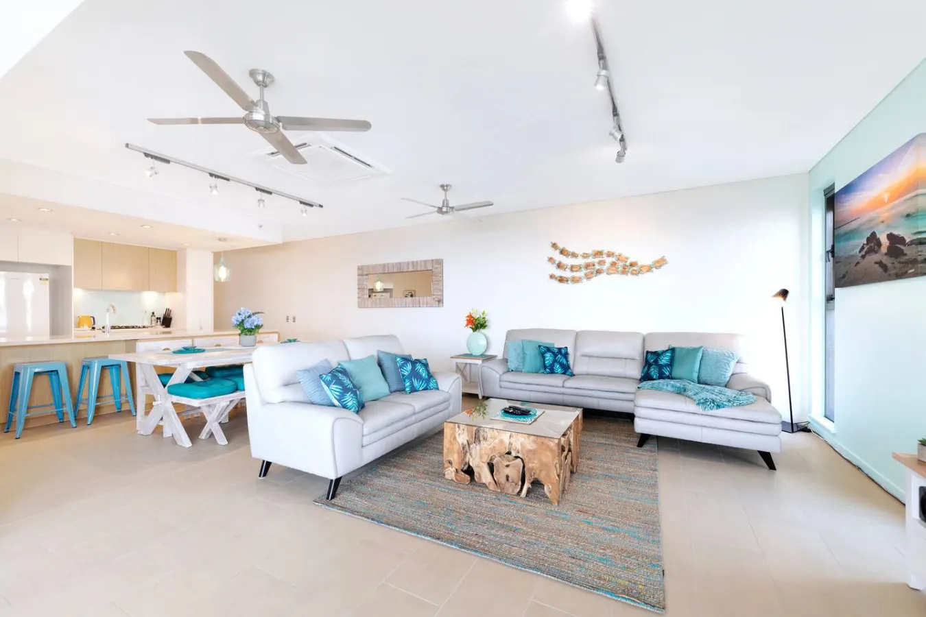 Zen Point Penthouse ~ private top-floor 3BR, panoramic ocean & harbour views, Darwin Waterfront 13