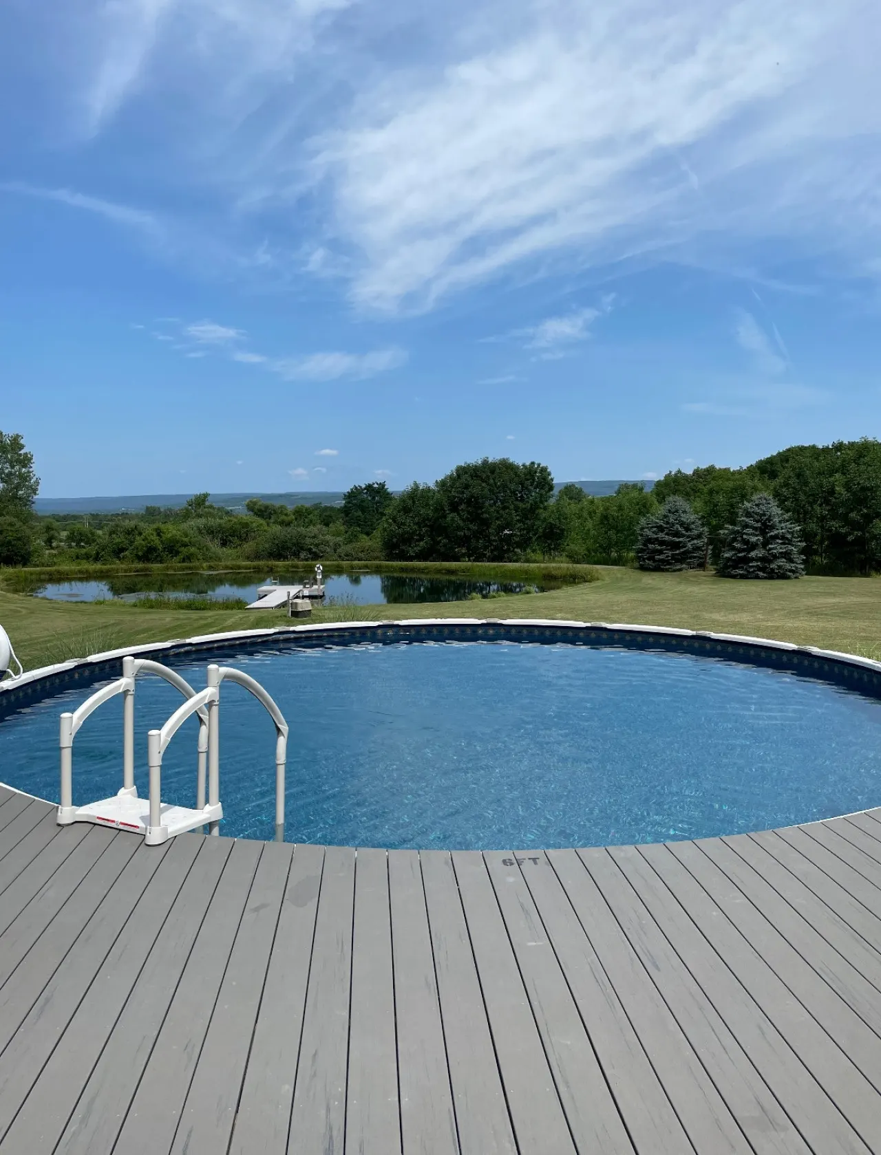 Beautiful Chalet with VIEWS/Pool/Hot tub/Pond! — foto 4