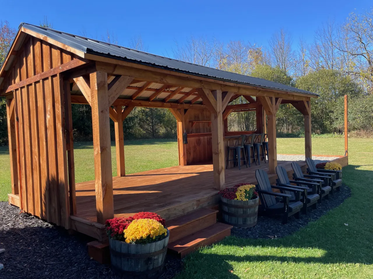 Beautiful Chalet with VIEWS/Pool/Hot tub/Pond! 7