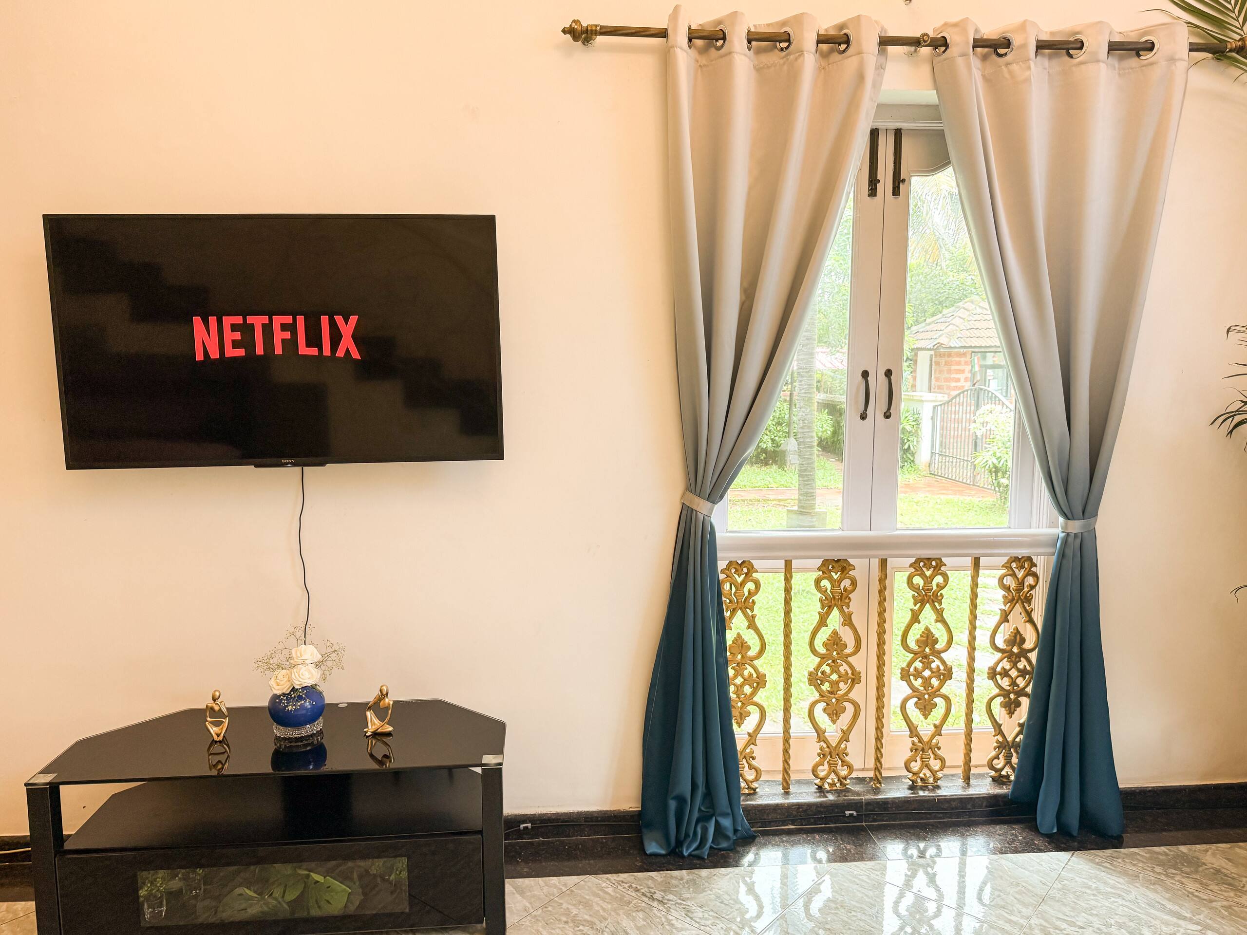 Luxury Lakeside 2BHK Villa | Near Baga Beach 25