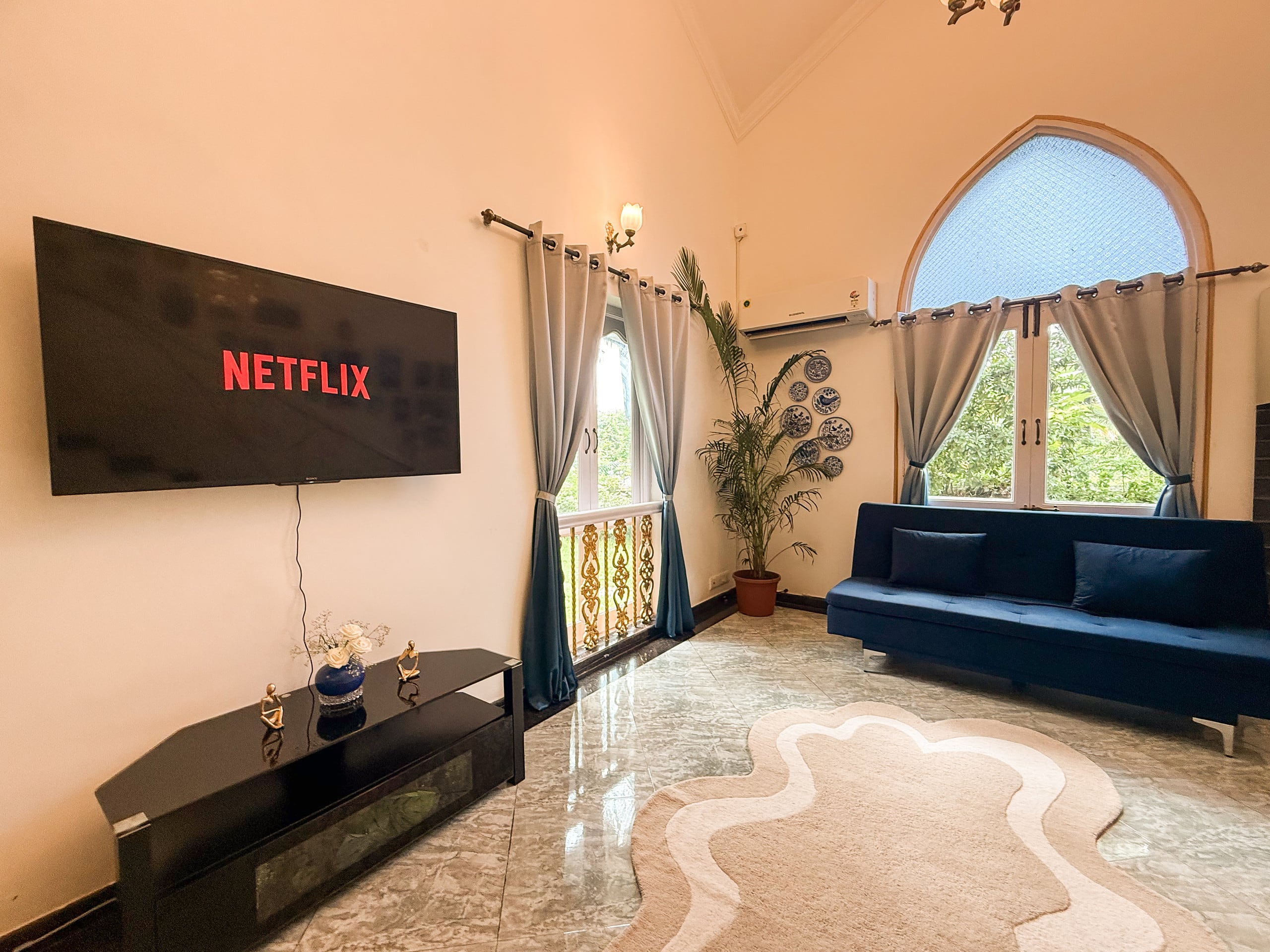 Luxury Lakeside 2BHK Villa | Near Baga Beach 11