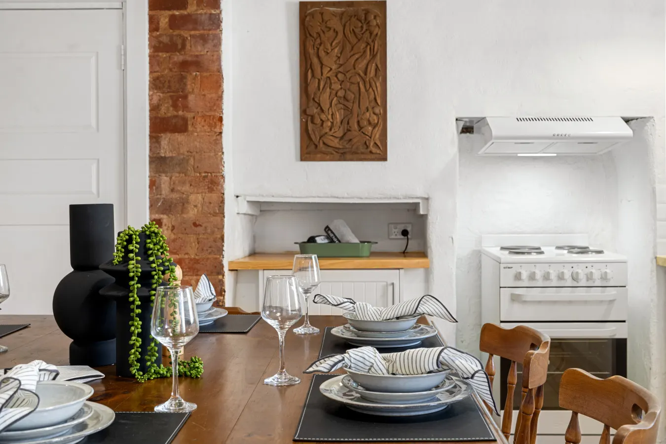 Orchard Cottage—A Leafy Peaceful Retreat with Spa 11