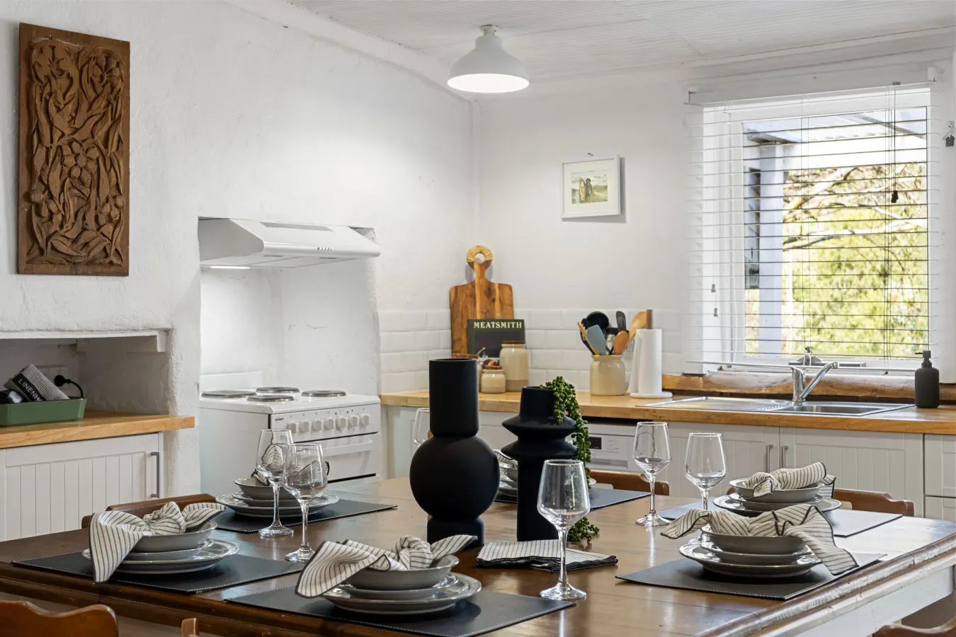Orchard Cottage—A Leafy Peaceful Retreat with Spa 17