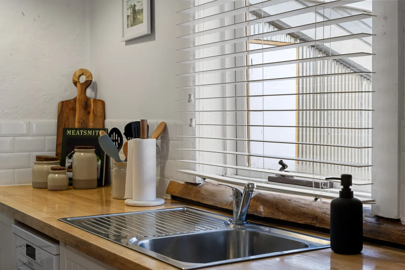 Orchard Cottage—A Leafy Peaceful Retreat with Spa 18