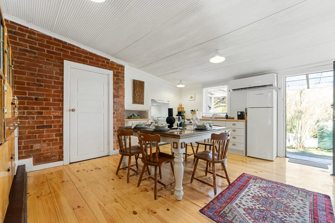 Orchard Cottage—A Leafy Peaceful Retreat with Spa — photo 3