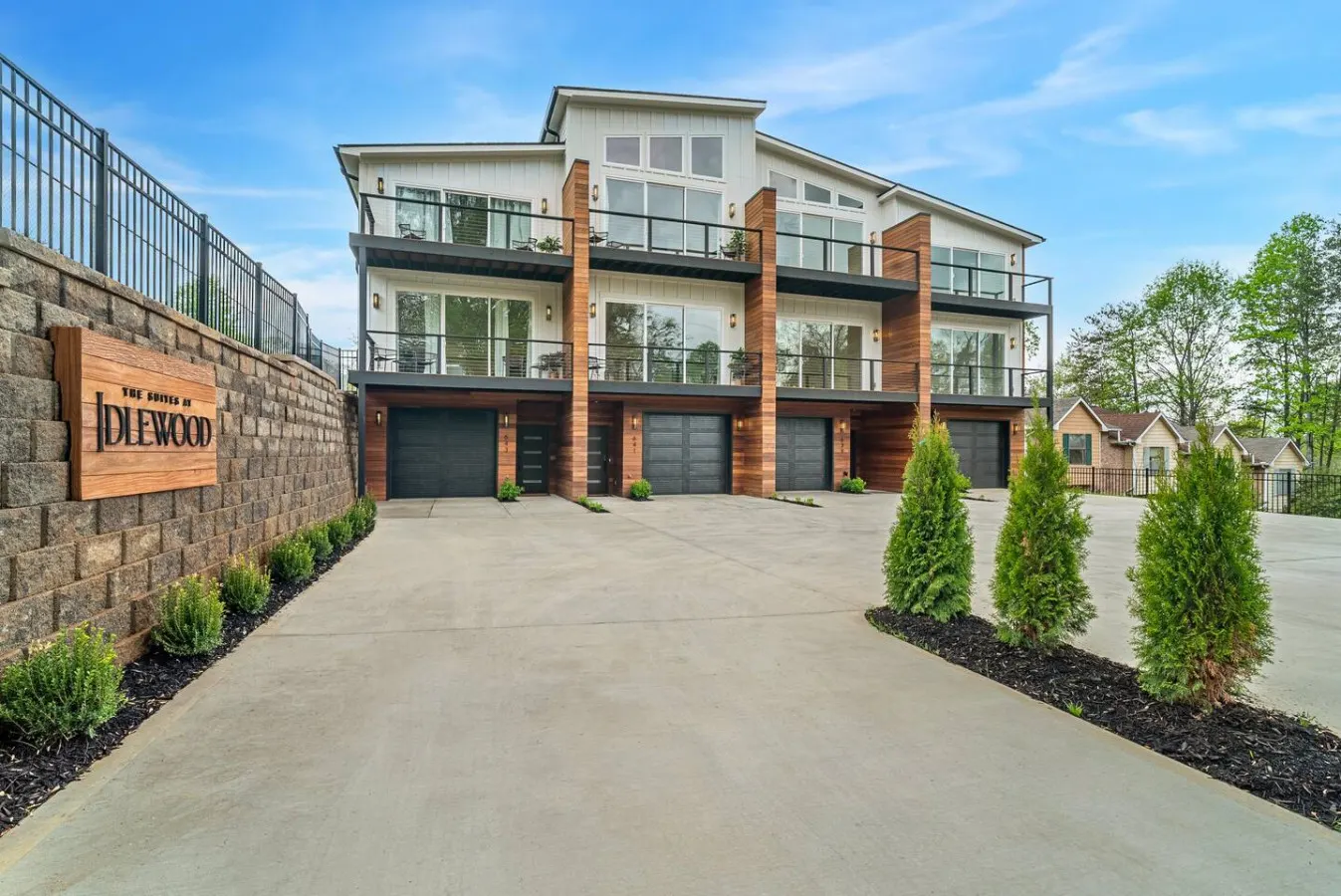 Idlewood Suites ~ 3-Story West Knoxville Suite #2