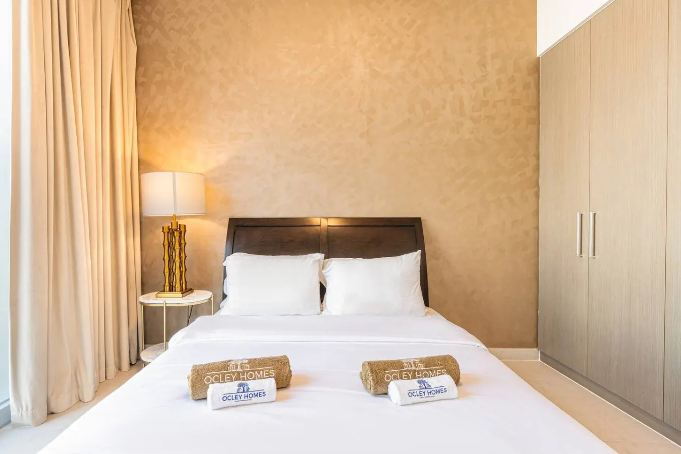 Luxe Home steps away from Dubai Mall 14