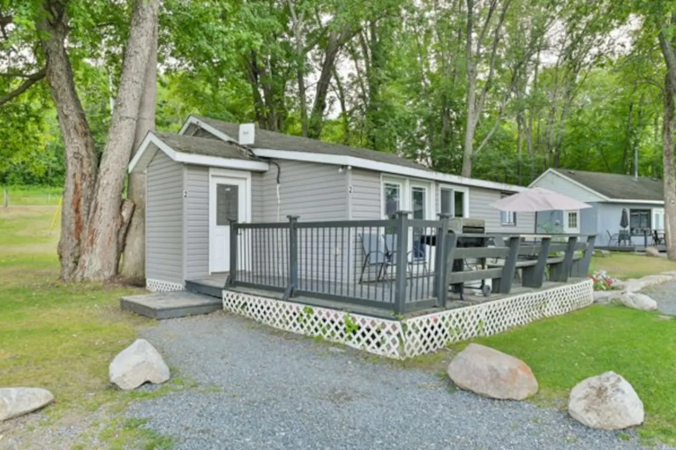 MLC-3BR Waterfront Cottage with Large Dock 11