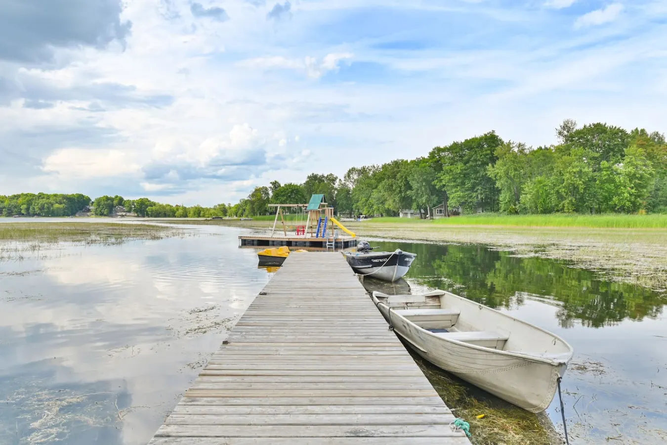 MLC-3BR Waterfront Cottage with Large Dock 15