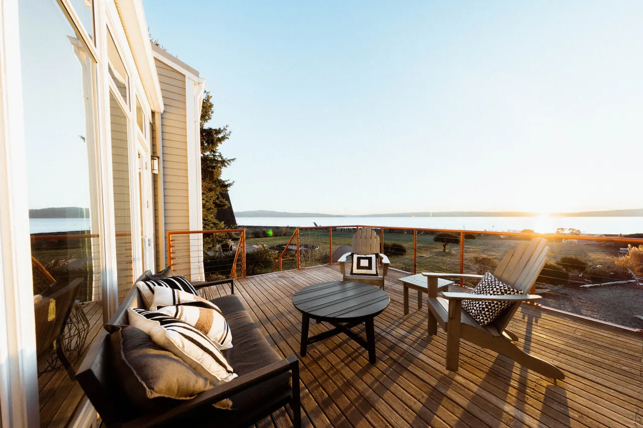 Waterfront Beach House 4BD|Hot Tub|Outdoor Shower — photo 2