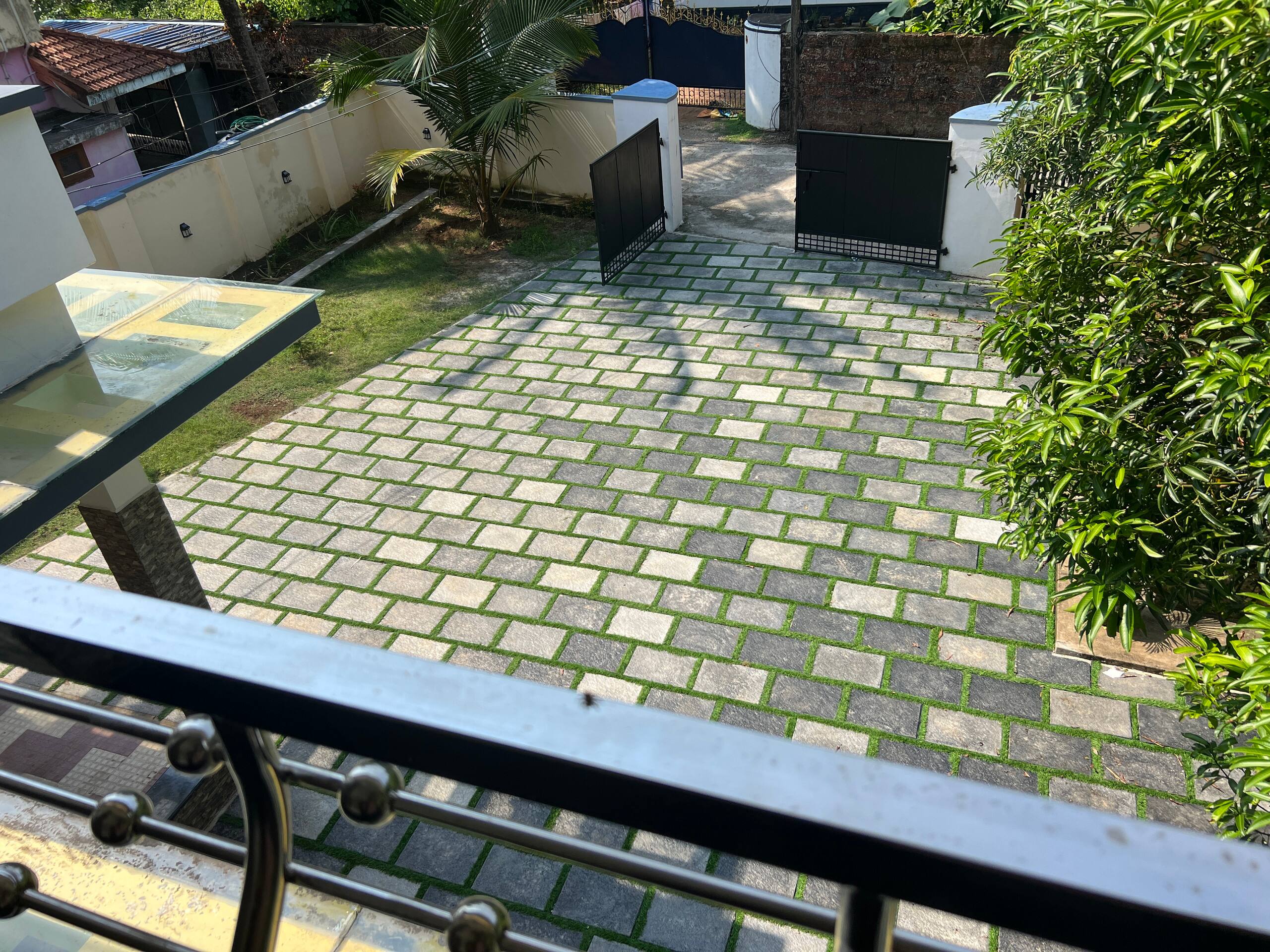 Adams stay 4BHK,5 min drive to varkala cliff 22