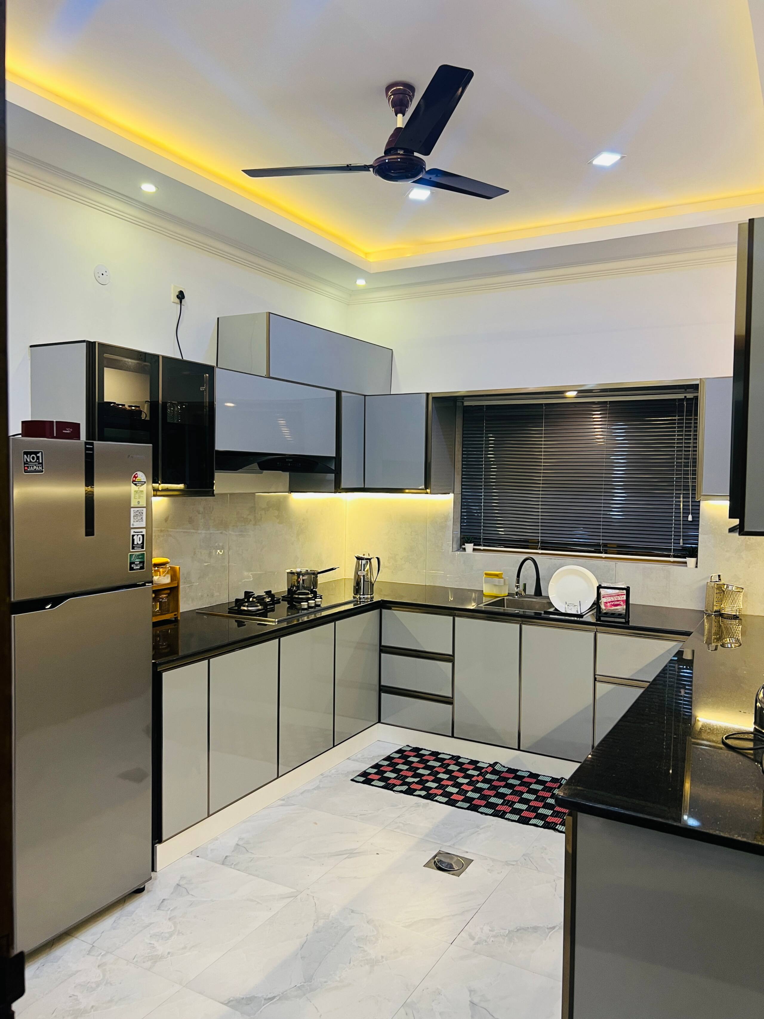 Adams stay 4BHK,5 min drive to varkala cliff 11