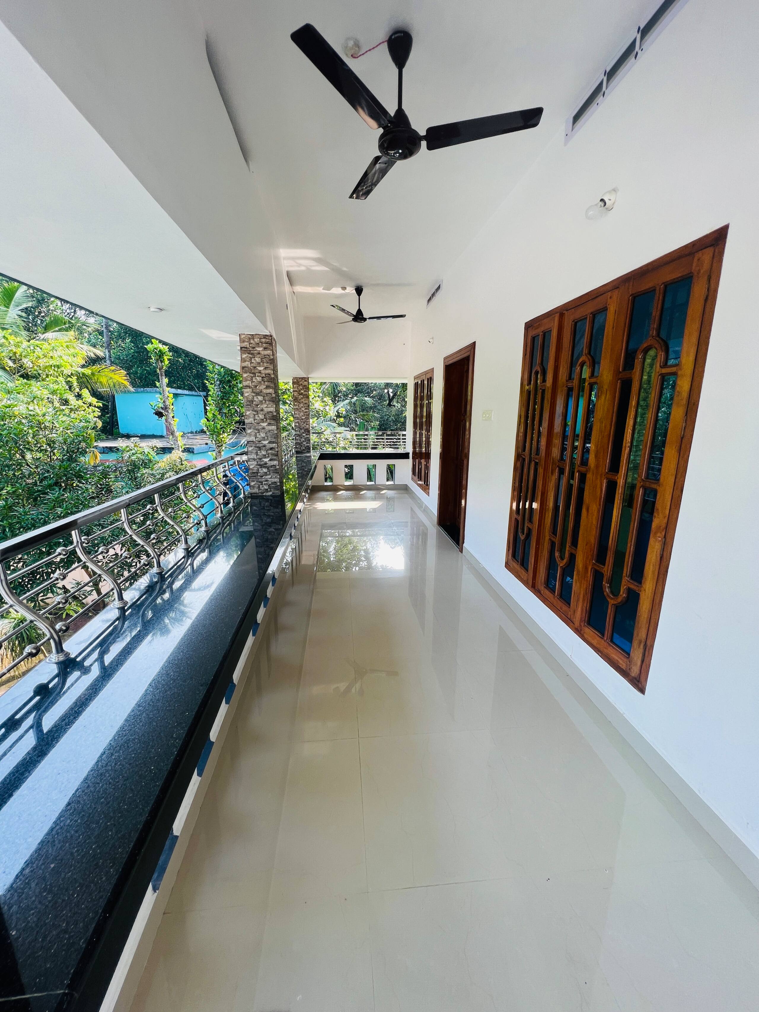 Adams stay 4BHK,5 min drive to varkala cliff 23
