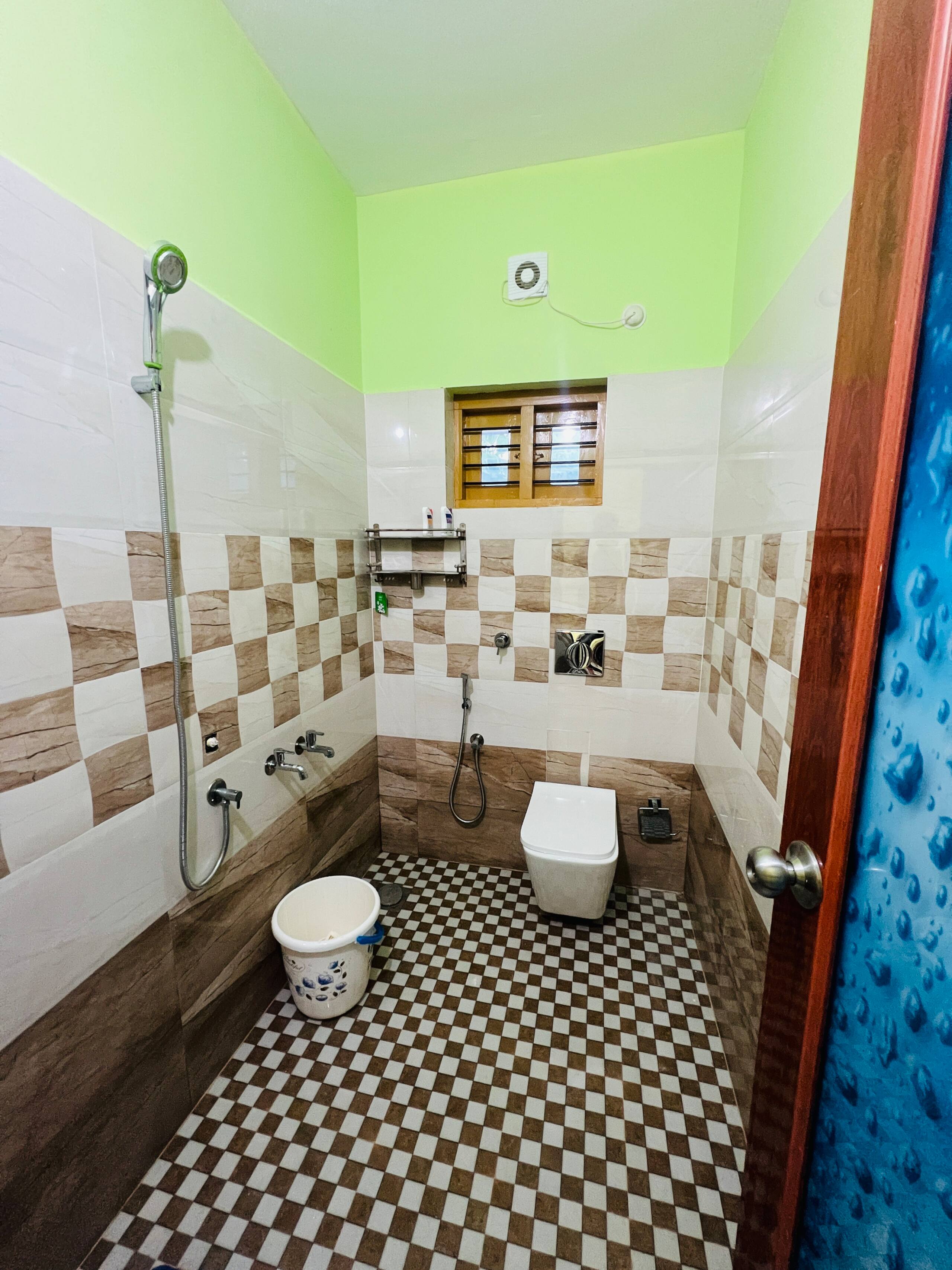 Adams stay 4BHK,5 min drive to varkala cliff 19