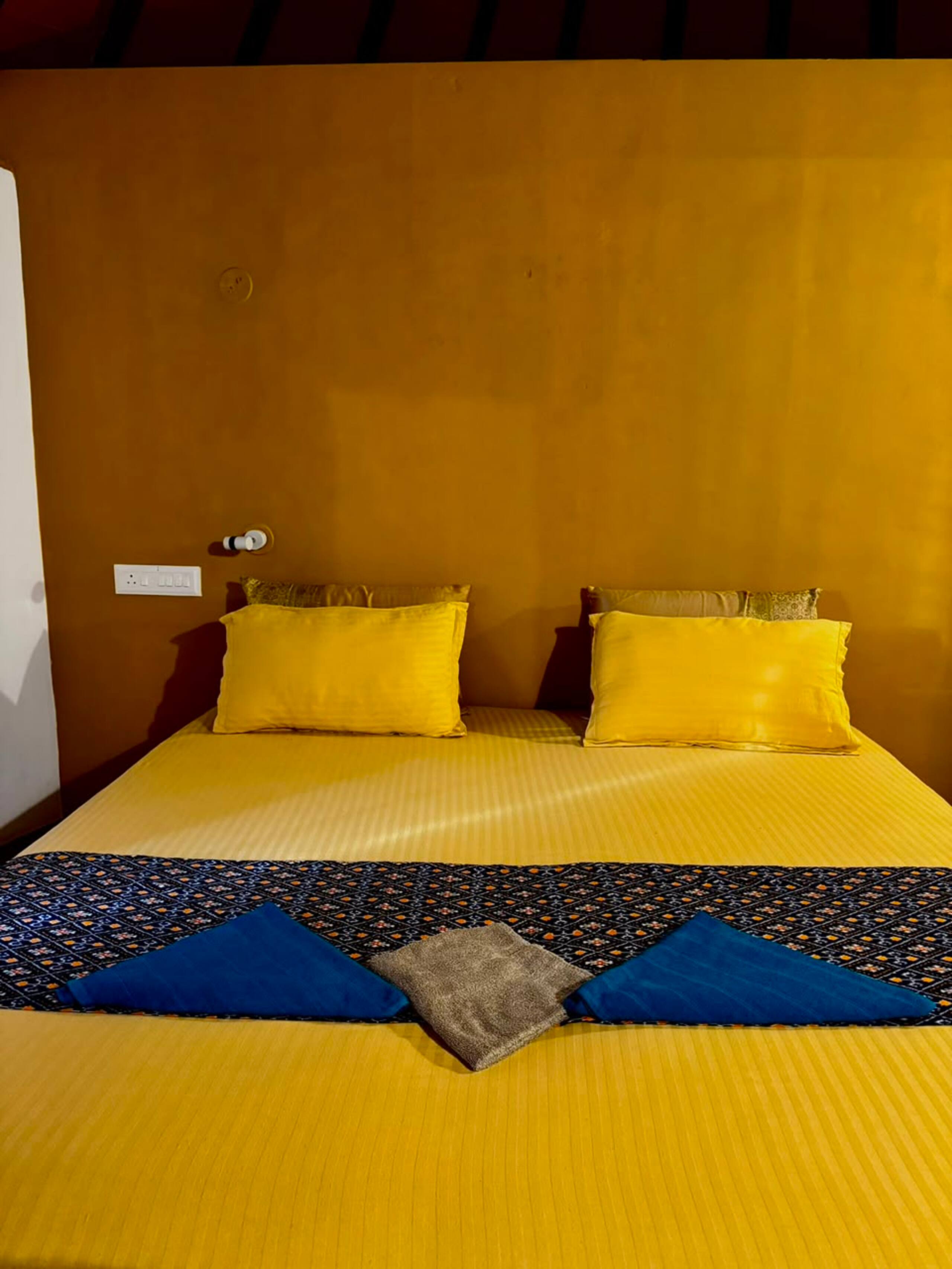 Seal pearl chalets - Sea View A/c cottage 4