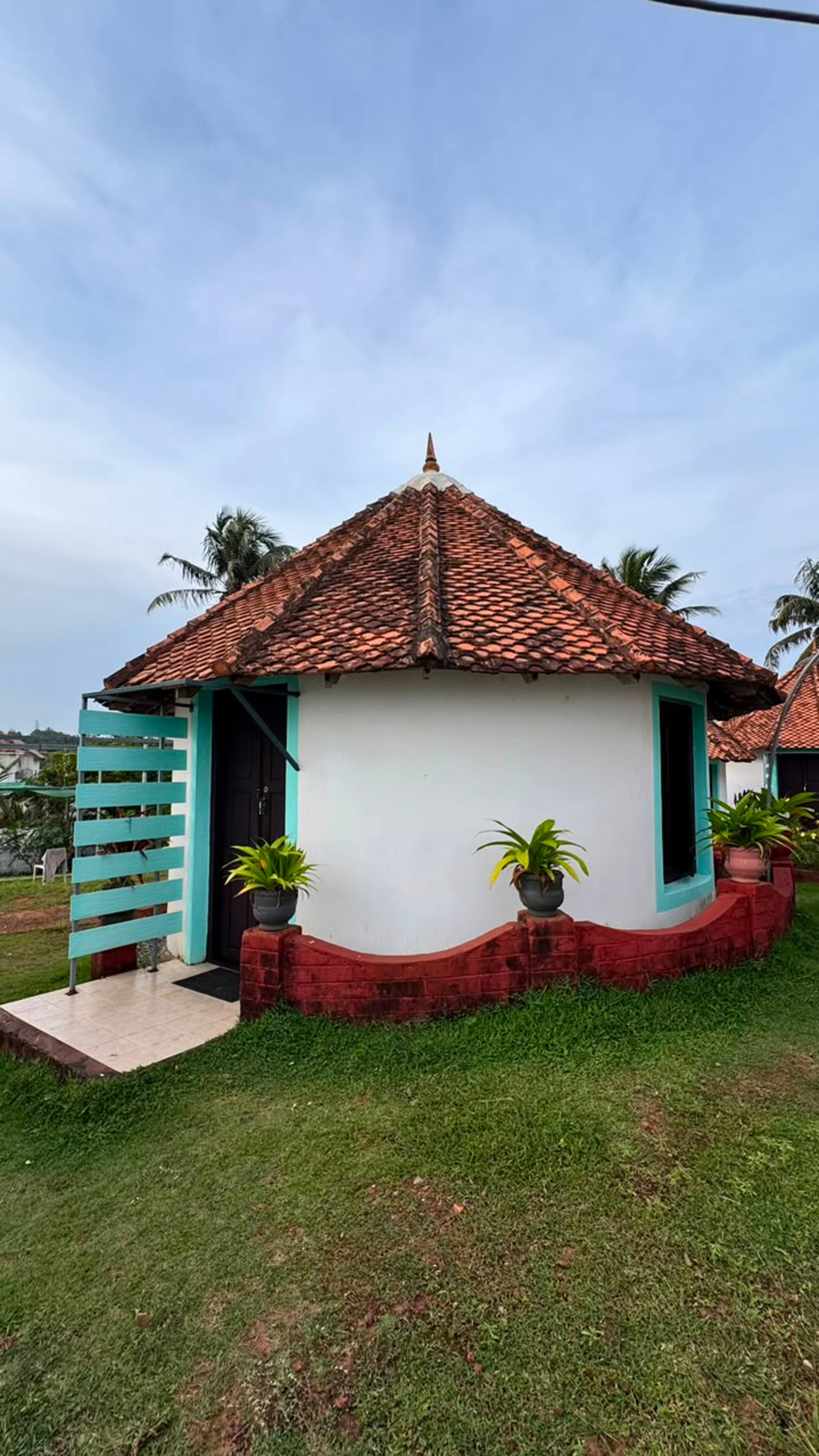 Seal pearl chalets - Sea View A/c cottage 2