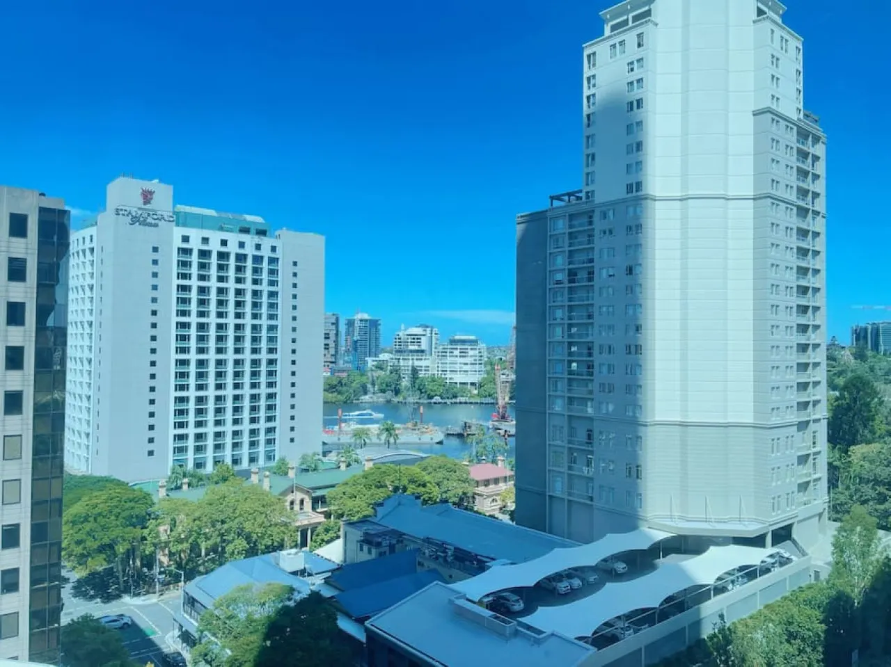 CBD Cozy 2Beds Apt at Tallest building 16
