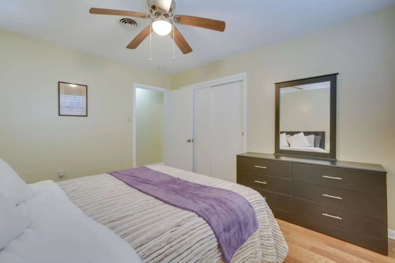 Luxurious 3-Bedroom Retreat: Your Gateway to New Orleans Fun! 16