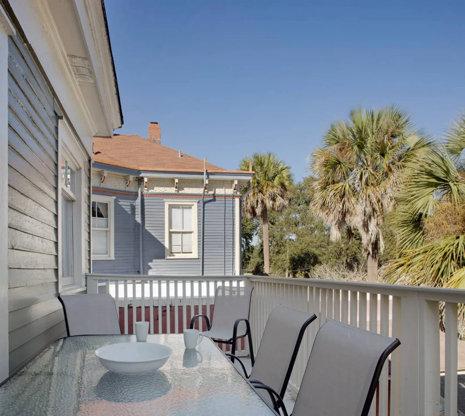 107 E Waldburg Huge 5 bed, 5 bath in Historic Downtown Savannah 12