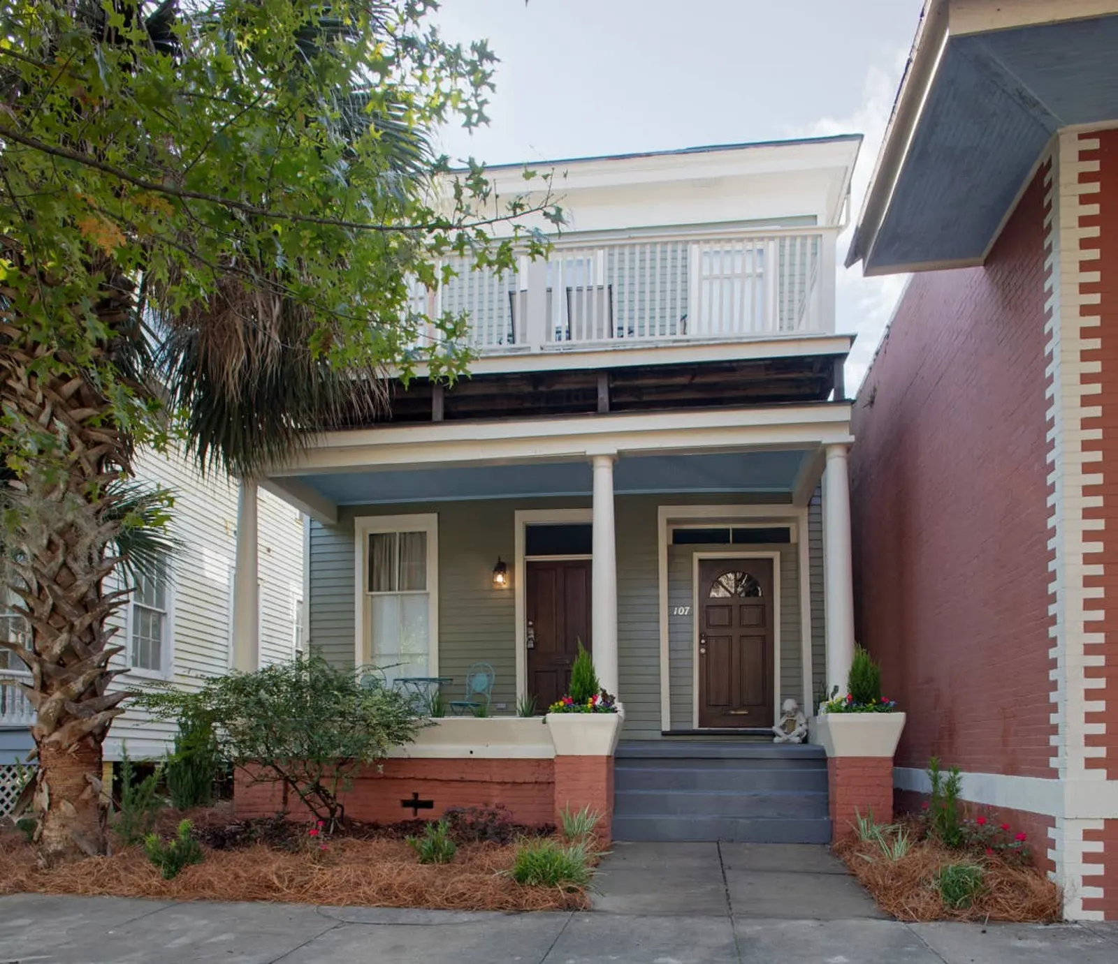 107 E Waldburg Huge 5 bed, 5 bath in Historic Downtown Savannah 14