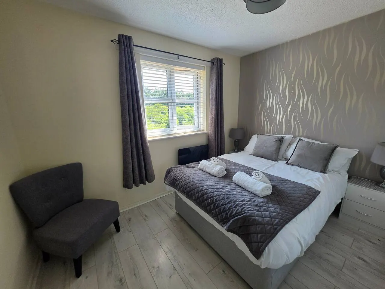 Hullidays Priory West 》Luxury 2 Bed Apartment — photo 3