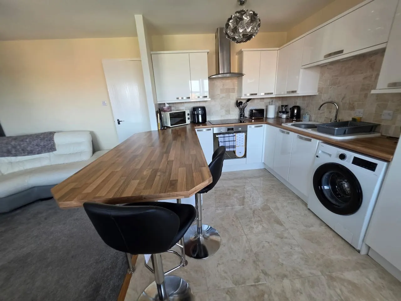 Hullidays Priory West 》Luxury 2 Bed Apartment — photo 4