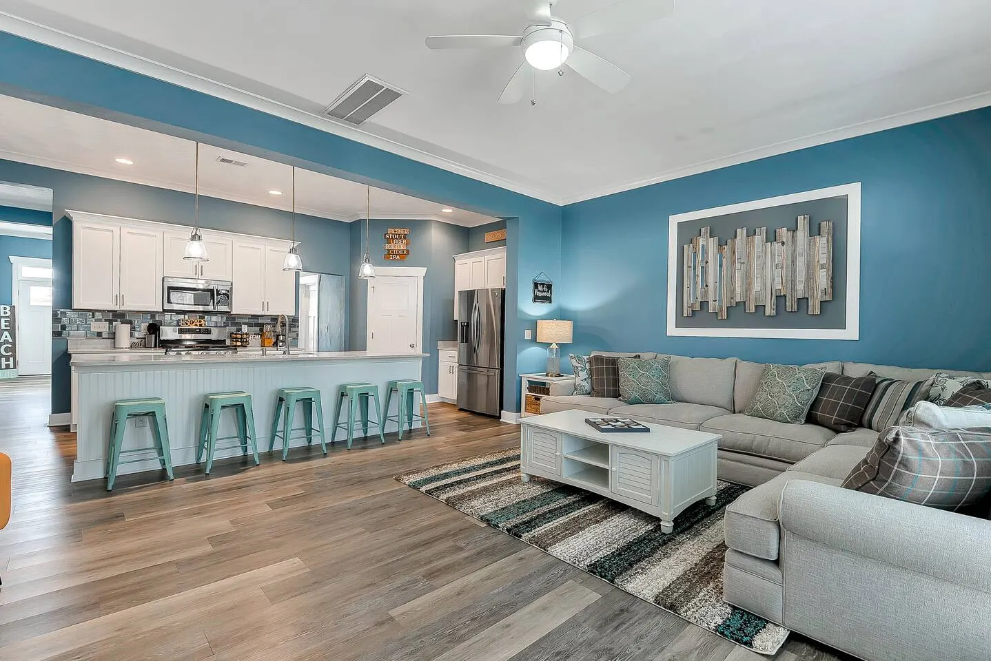 Virginia Beach 4BR 2 Living Rooms + Balcony 10
