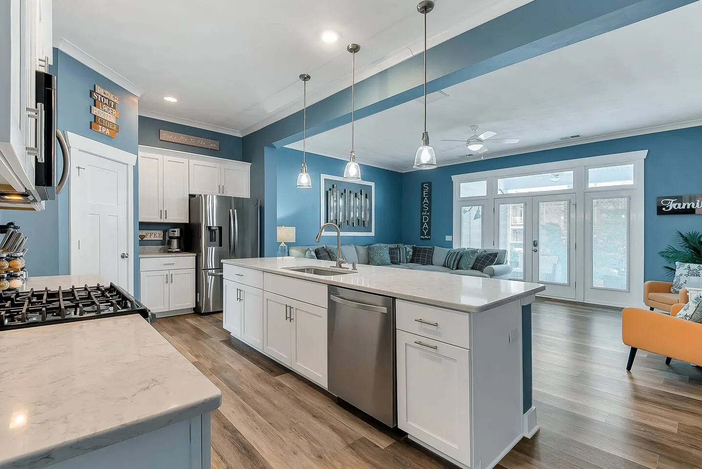 Virginia Beach 4BR 2 Living Rooms + Balcony 15