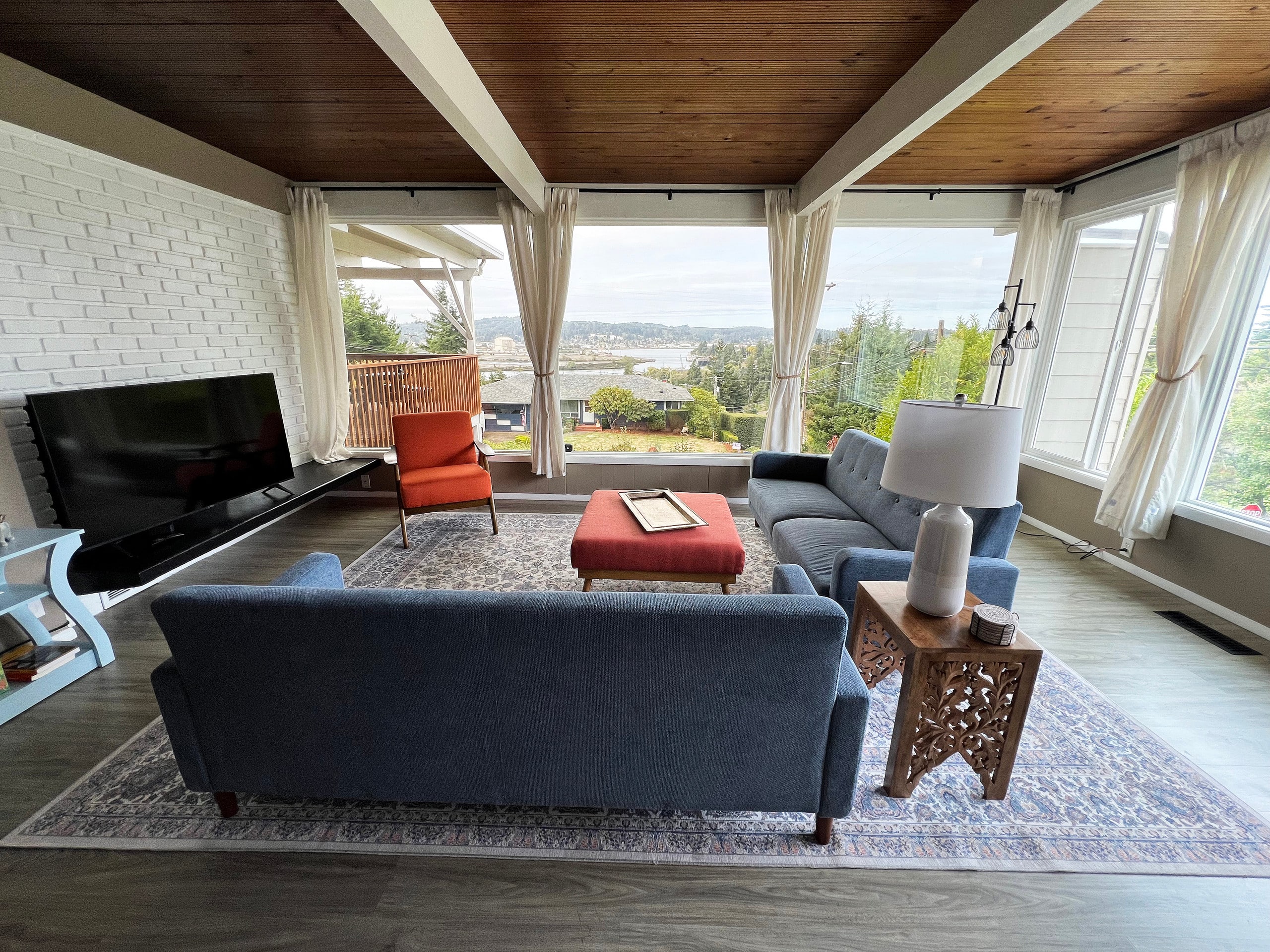 Coos Bay Vista House — photo 2